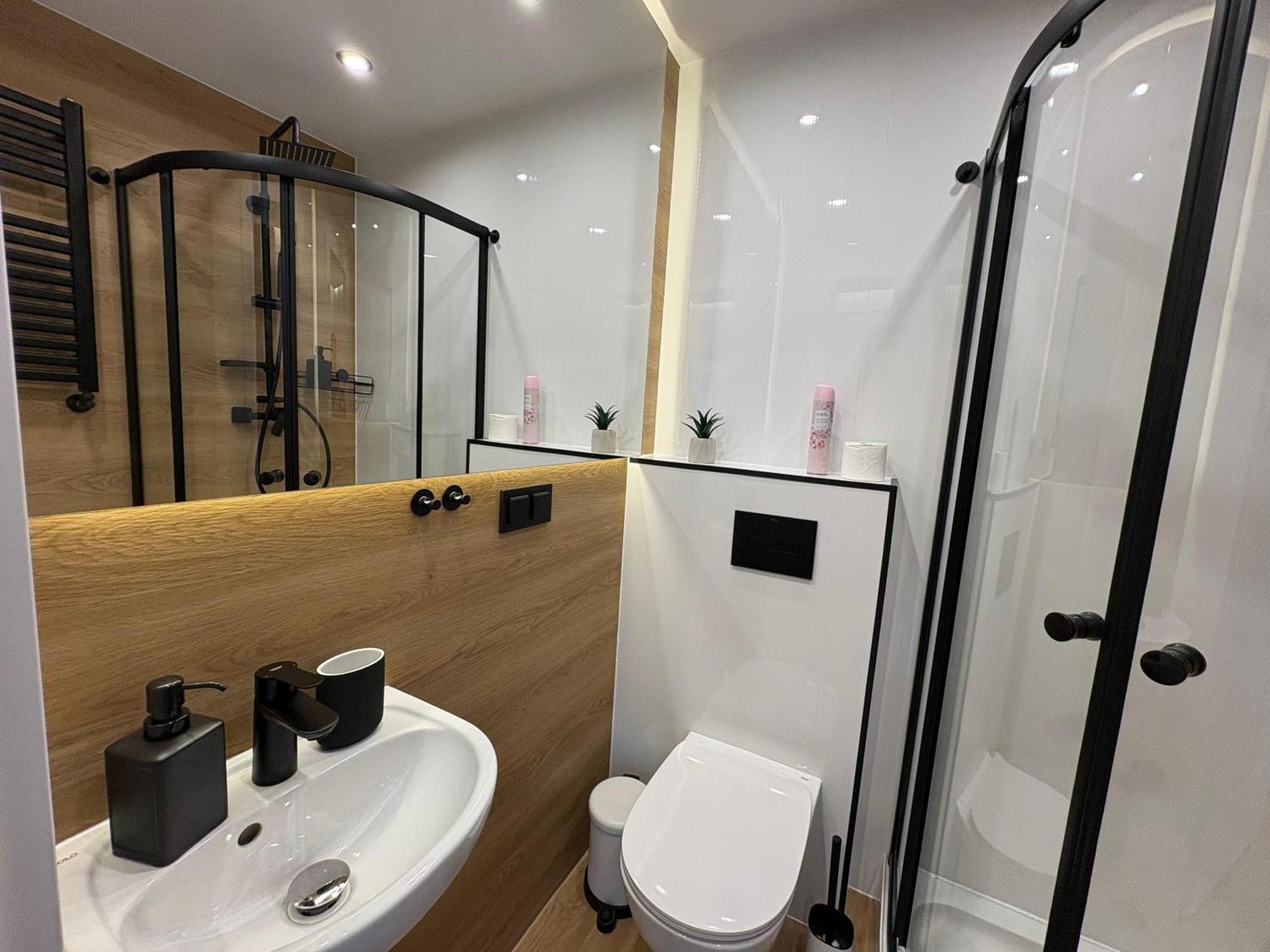 Stylowe Apartamenty W Centrum Вроцлав Экстерьер фото